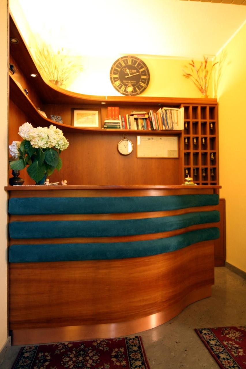Albergo I Longobardi Chiusi Exteriér fotografie
